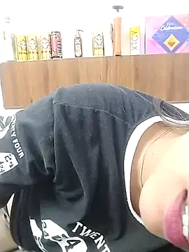 Snapshot of Sexy_vernilla chatting on November 2, 2025, 5:26 pm Sexy vernilla online show from November 2, 2025, 5:26 pm