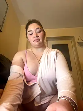 Imogenbabyyy online show from October 27, 2025, 8:24 pm
