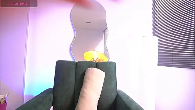 Snapshot of a_Malgosia_mako chatting on October 19, 2025, 4:29 pm a Malgosia mako online show from October 19, 2025, 4:29 pm