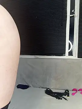 a Malgosia mako online show from January 8, 2026, 11:18 pm