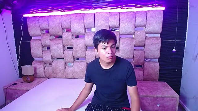 Snapshot of NatyyAlex chatting on September 22, 2025, 8:22 pm NatyyAlex online show from September 22, 2025, 8:22 pm