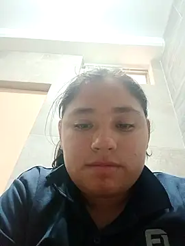 fresitaloquita2000 online show from October 5, 2025, 11:24 pm