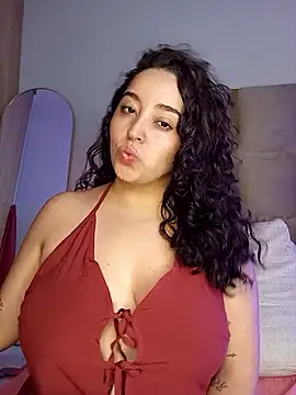 Snapshot of LoanaSantos chatting on January 6, 2026, 10:01 pm LoanaSantos online show from January 6, 2026, 10:01 pm