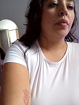 Snapshot of LoanaSantos chatting on February 27, 2026, 9:26 pm LoanaSantos online show from February 27, 2026, 9:26 pm