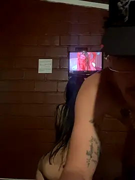 miawhithee online show from November 12, 2025, 4:46 am