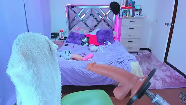 Luna Analya online show from November 6, 2025, 12:33 am