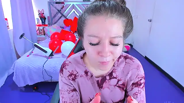 Luna Analya online show from February 14, 2026, 5:43 pm