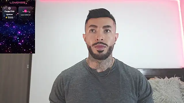 andrea de lucaa online show from March 21, 2026, 2:49 am