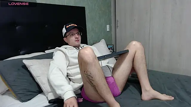 steve hornyboy online show from September 19, 2025, 12:23 am