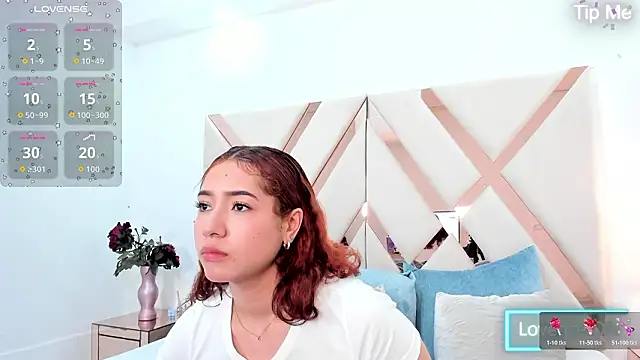 megannherrera online show from February 12, 2026, 7:42 pm