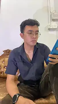 rand1101 online show from October 17, 2025, 6:43 pm