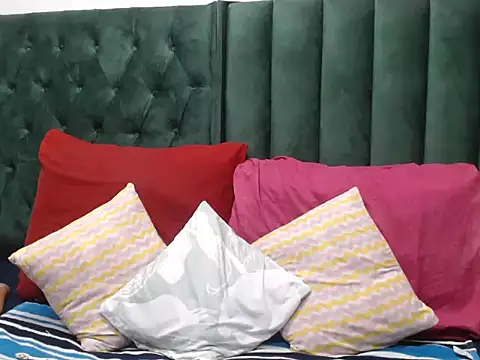Snapshot of Mandy3ndlovu4 chatting on May 31, 2026, 6:42 pm Mandy3ndlovu4 online show from May 31, 2026, 6:42 pm