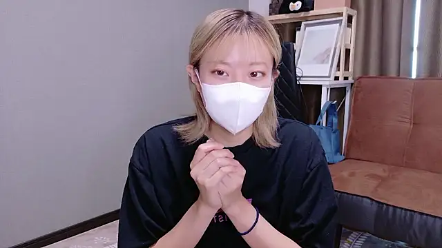 Nana  ch online show from October 1, 2025, 5:13 am