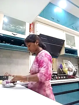 Snapshot of Sneha16 chatting on September 9, 2025, 3:06 am Sneha16 online show from September 9, 2025, 3:06 am