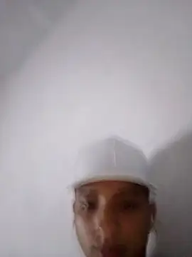 Snapshot of ElNino_1005 chatting on October 10, 2025, 4:11 am ElNino 1005 online show from October 10, 2025, 4:11 am