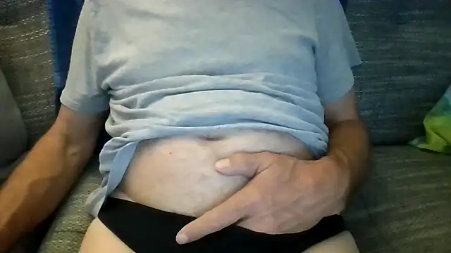 velikifant7 online show from April 12, 2026, 5:51 pm