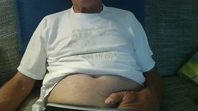 Snapshot of velikifant7 chatting on May 22, 2026, 6:02 pm velikifant7 online show from May 22, 2026, 6:02 pm