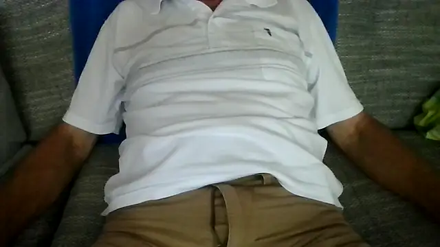 Snapshot of velikifant7 chatting on May 31, 2026, 4:25 pm velikifant7 online show from May 31, 2026, 4:25 pm