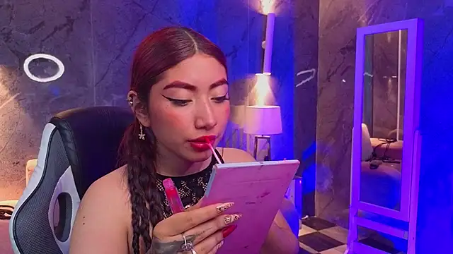 Sophia tf online show from April 16, 2026, 3:40 am