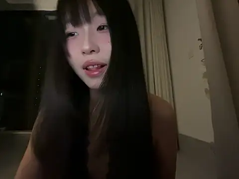 77momomo online show from April 5, 2026, 2:58 pm