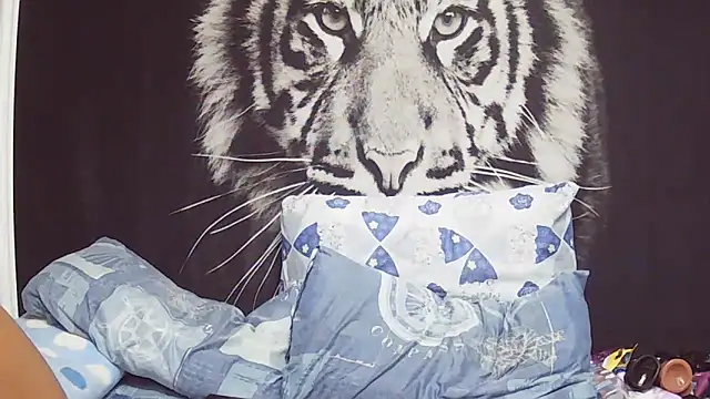 SweetPortableAmber online show from March 10, 2026, 10:59 pm