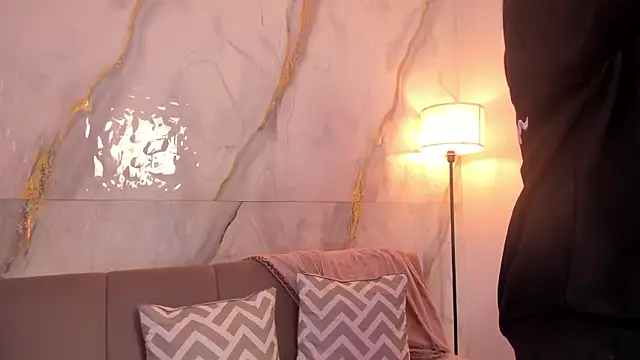 Tiffany Nm online show from February 11, 2026, 7:41 pm