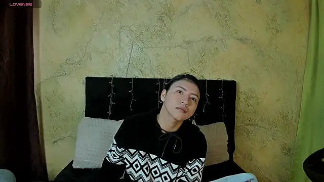 Snapshot of Tiffany_Nm chatting on April 30, 2026, 1:39 pm Tiffany Nm online show from April 30, 2026, 1:39 pm