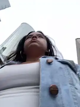 EmilyHarperr online show from October 25, 2025, 11:40 am