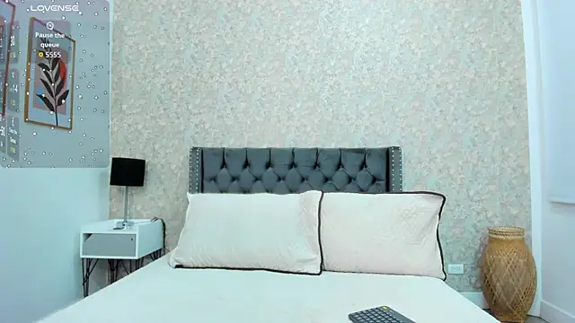 Cataleya Wayne online show from September 28, 2025, 3:50 pm