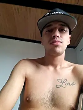 Santi2323xxX online show from July 8, 2026, 10:25 pm