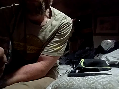 bearded cross online show from February 8, 2026, 8:12 pm