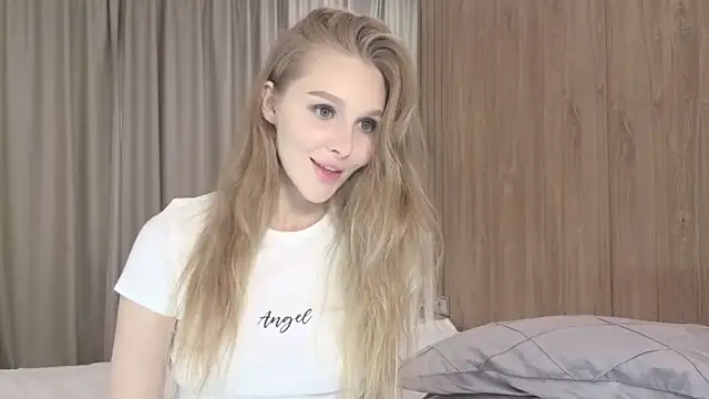 Brigitte Bardot online show from September 10, 2025, 6:13 am