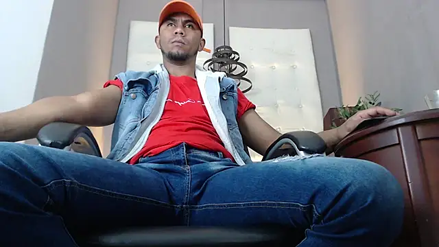 Snapshot of Sander_ath chatting on October 1, 2025, 1:28 pm Sander ath online show from October 1, 2025, 1:28 pm