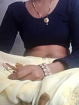 Snapshot of Hut_rotu_cute chatting on February 10, 2026, 10:19 am Hut rotu cute online show from February 10, 2026, 10:19 am