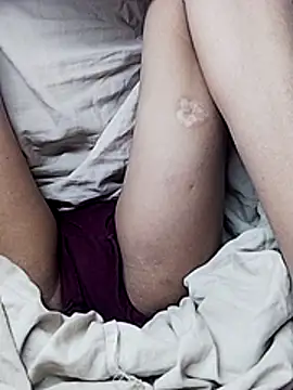 Snapshot of Hut_rotu_cute chatting on February 17, 2026, 3:19 pm Hut rotu cute online show from February 17, 2026, 3:19 pm