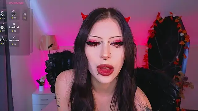 Snapshot of venomeowww__ chatting on October 25, 2025, 3:47 am venomeowww online show from October 25, 2025, 3:47 am