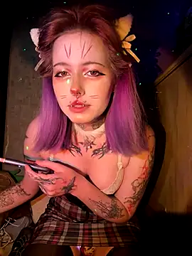 Snapshot of n1ghtcloud chatting on October 25, 2025, 9:20 pm n1ghtcloud online show from October 25, 2025, 9:20 pm