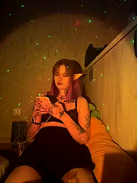 Snapshot of n1ghtcloud chatting on October 30, 2025, 7:14 pm n1ghtcloud online show from October 30, 2025, 7:14 pm