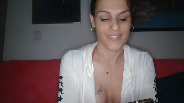 yumara351 online show from October 28, 2025, 10:41 am