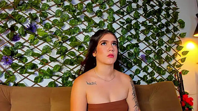 kloe bella online show from September 11, 2025, 1:11 pm