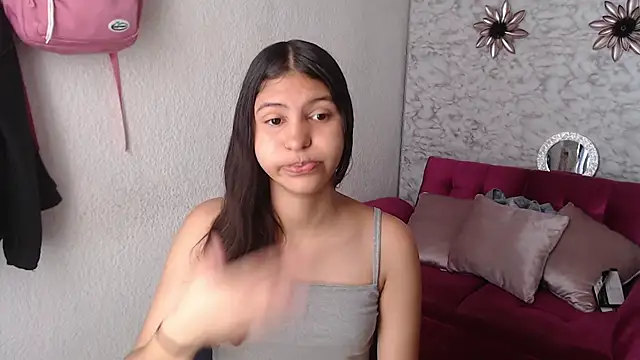 Evagirl69 online show from November 18, 2025, 6:23 pm