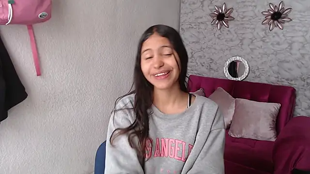 Evagirl69 online show from November 25, 2025, 6:08 pm