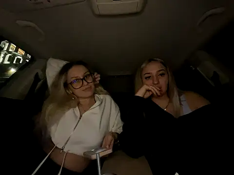 DivineDesireDuo online show from November 25, 2025, 8:09 pm