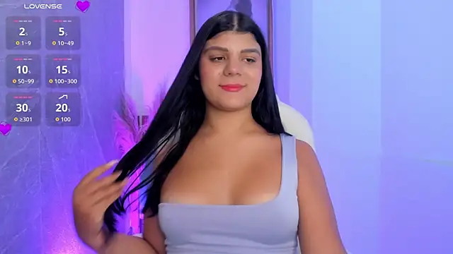 PauliinaBelle  online show from June 17, 2026, 1:56 pm