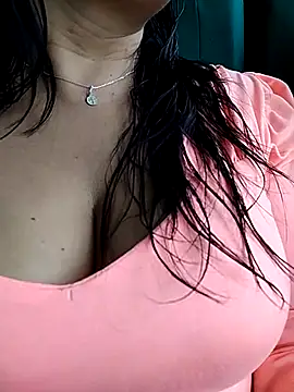 sexxx mia online show from September 25, 2025, 5:05 pm