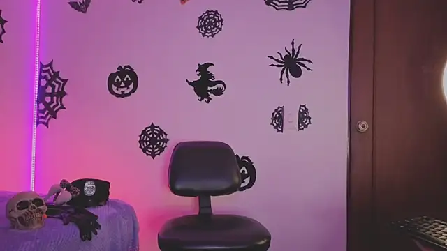 MiaCollinssx online show from October 26, 2025, 2:01 pm