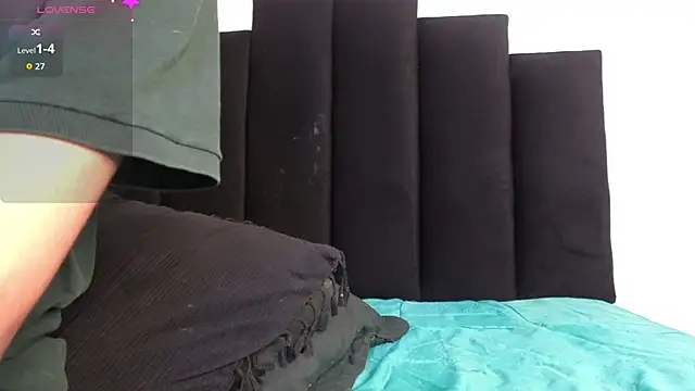 alexmark  online show from February 10, 2026, 1:04 pm