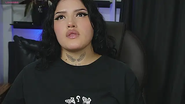 sari belle online show from April 18, 2026, 3:54 am