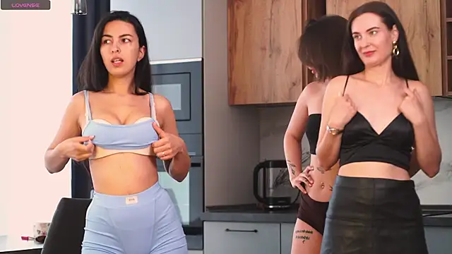 Anny Molly online show from July 17, 2026, 6:31 am