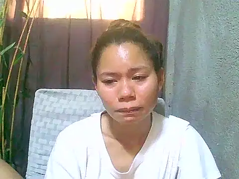 Sweeetgurll online show from May 3, 2026, 1:55 am